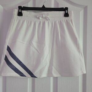 Size small white skirt